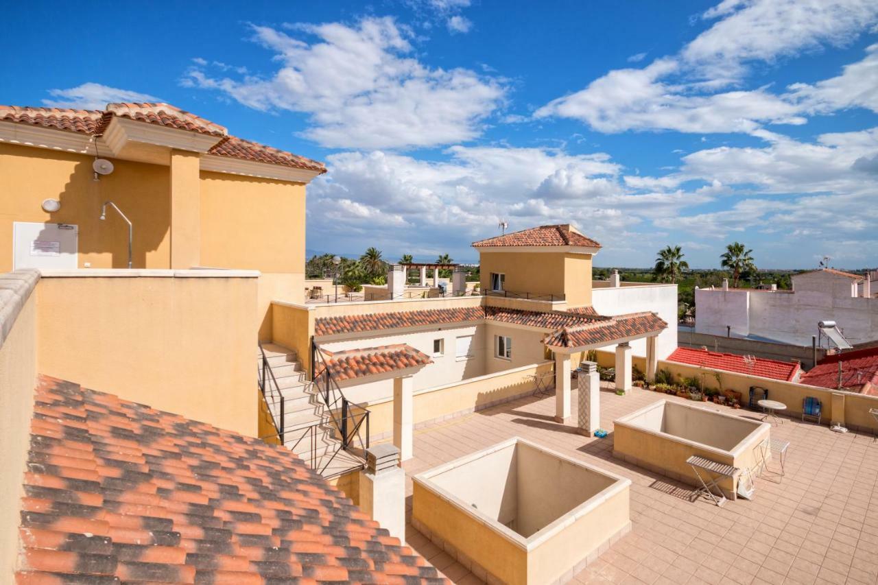 Апартаменты Residential Jardin Del Pintor - La Casa Amarilla Jacarilla Экстерьер фото